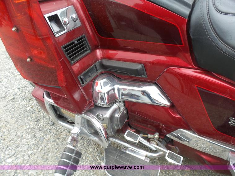 image for item L7359 1997 Honda Gold Wing GL1500SE trike motorcycle