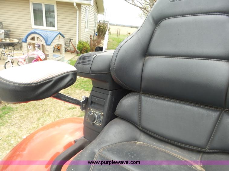 image for item L7359 1997 Honda Gold Wing GL1500SE trike motorcycle