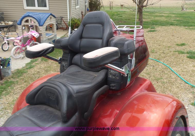 image for item L7359 1997 Honda Gold Wing GL1500SE trike motorcycle