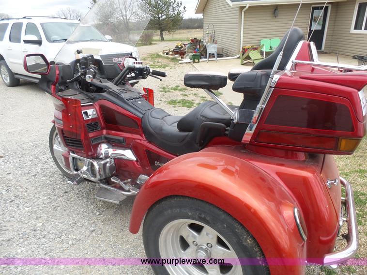 image for item L7359 1997 Honda Gold Wing GL1500SE trike motorcycle
