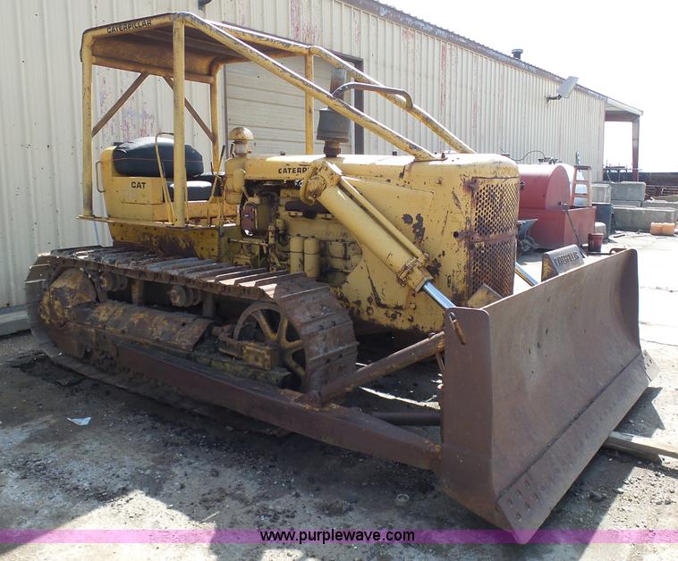 image for item BH9328 1954 Caterpillar D6 dozer
