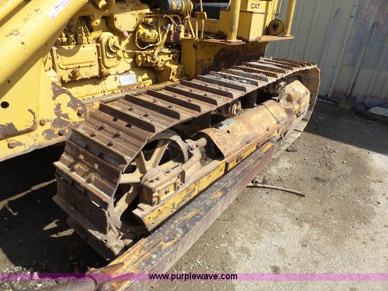 image for item BH9328 1954 Caterpillar D6 dozer