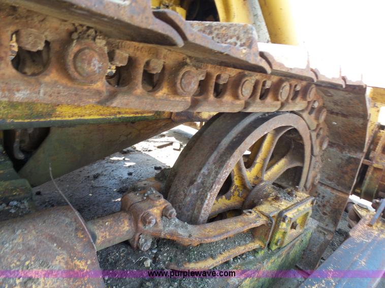 image for item BH9328 1954 Caterpillar D6 dozer