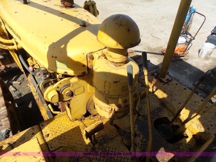 image for item BH9328 1954 Caterpillar D6 dozer