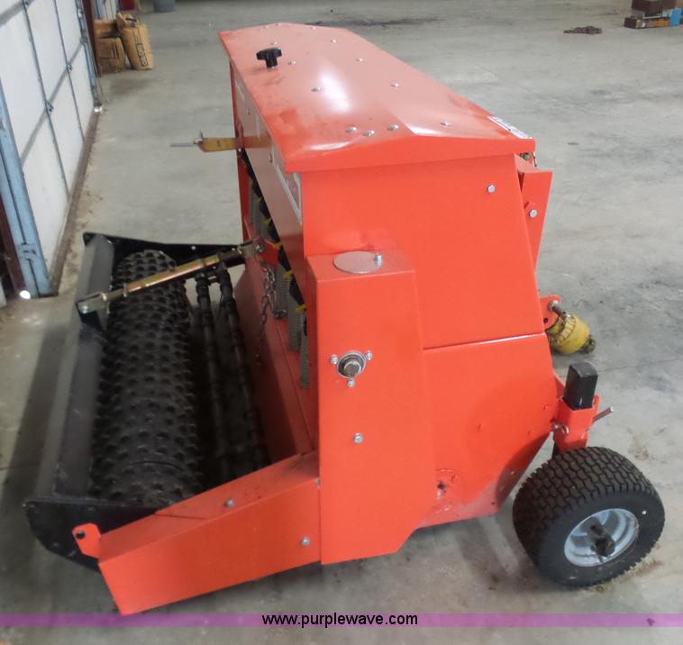 image for item BH9352 Befco 20-GRT-258 seeder