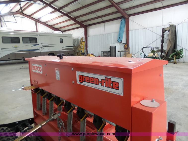 image for item BH9352 Befco 20-GRT-258 seeder