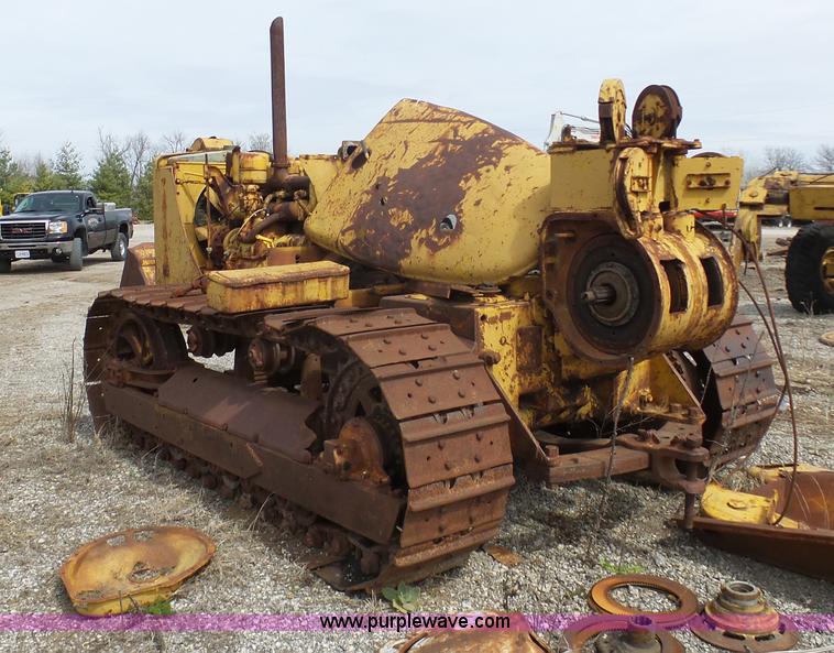 image for item G3722 Caterpillar D7 dozer