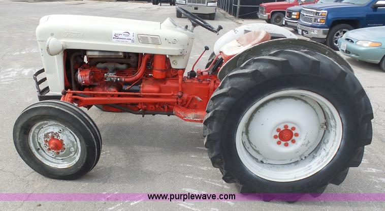 image for item L3039 Ford Jubilee tractor