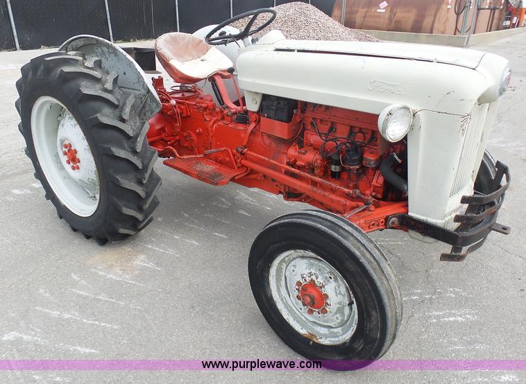 image for item L3039 Ford Jubilee tractor