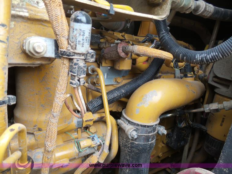 image for item L3040 2005 Caterpillar 953C crawler loader