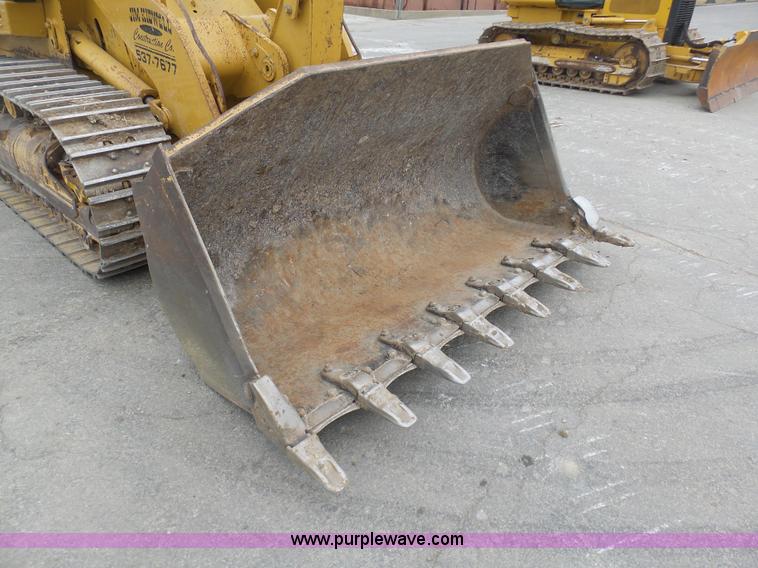 image for item L3040 2005 Caterpillar 953C crawler loader
