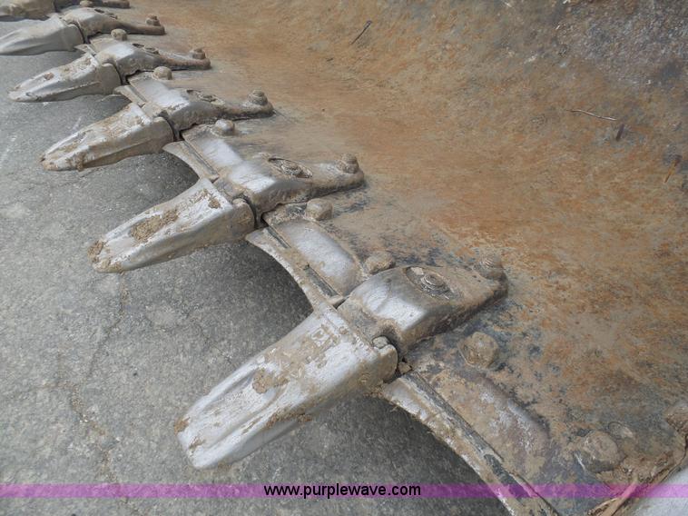 image for item L3040 2005 Caterpillar 953C crawler loader