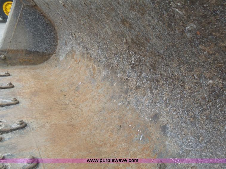 image for item L3040 2005 Caterpillar 953C crawler loader