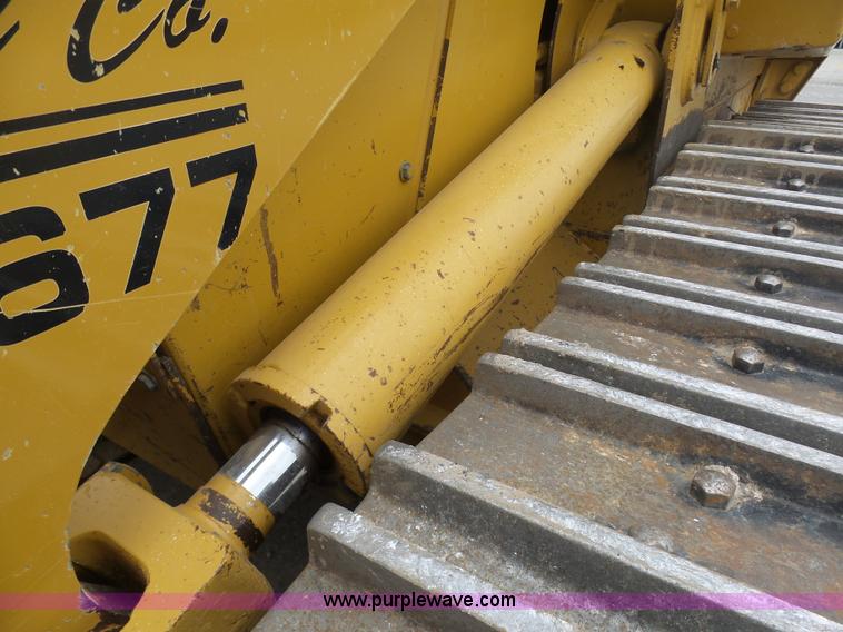 image for item L3040 2005 Caterpillar 953C crawler loader