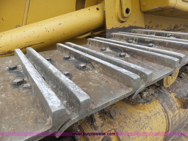 image for item L3040 2005 Caterpillar 953C crawler loader