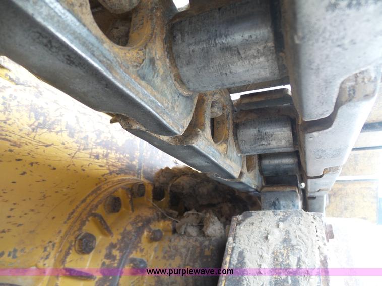 image for item L3040 2005 Caterpillar 953C crawler loader