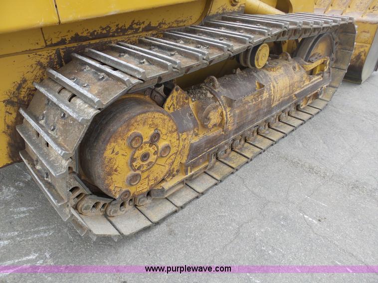 image for item L3040 2005 Caterpillar 953C crawler loader