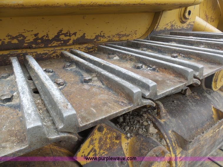 image for item L3040 2005 Caterpillar 953C crawler loader