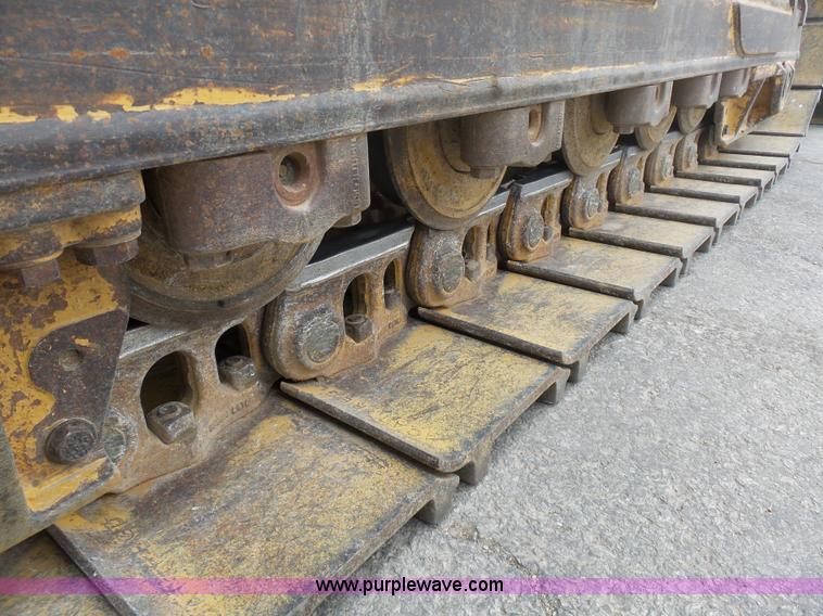 image for item L3040 2005 Caterpillar 953C crawler loader