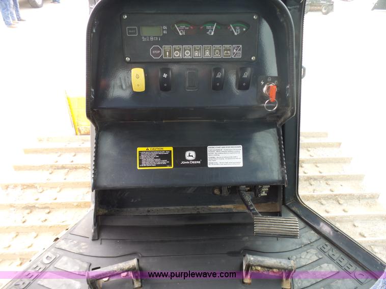 image for item L3041 2006 John Deere 650J LGP dozer