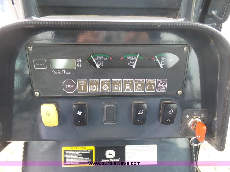 image for item L3041 2006 John Deere 650J LGP dozer