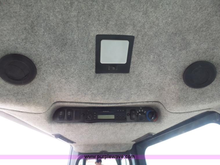 image for item L3041 2006 John Deere 650J LGP dozer