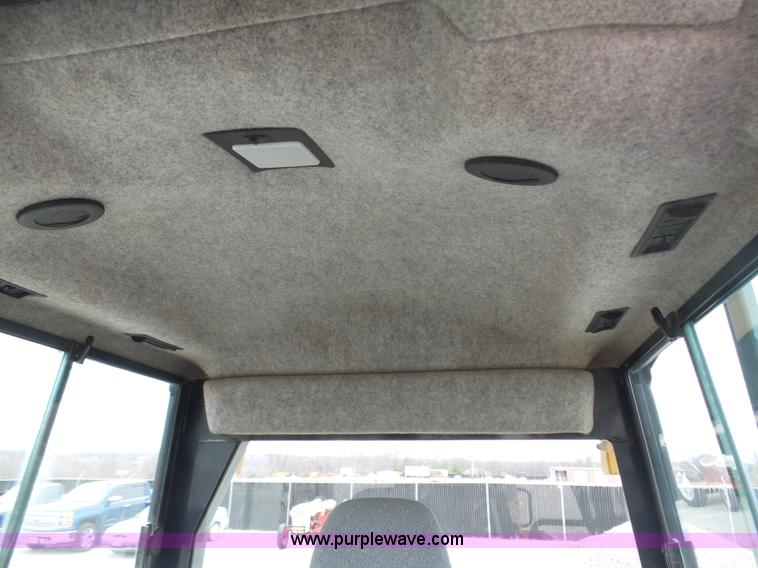 image for item L3041 2006 John Deere 650J LGP dozer