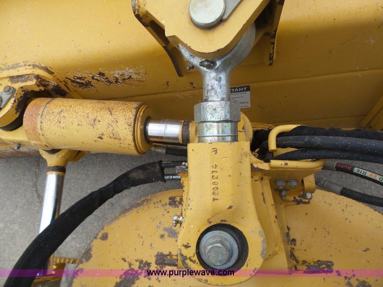 image for item L3041 2006 John Deere 650J LGP dozer