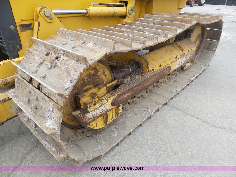 image for item L3041 2006 John Deere 650J LGP dozer