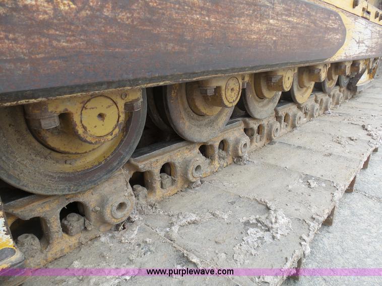 image for item L3041 2006 John Deere 650J LGP dozer