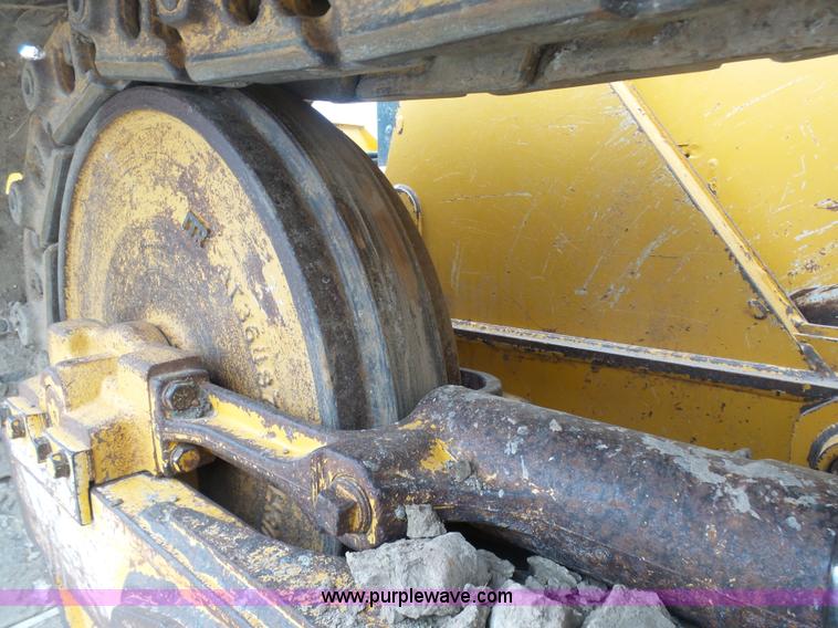 image for item L3041 2006 John Deere 650J LGP dozer