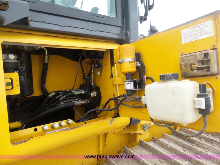 image for item L3041 2006 John Deere 650J LGP dozer
