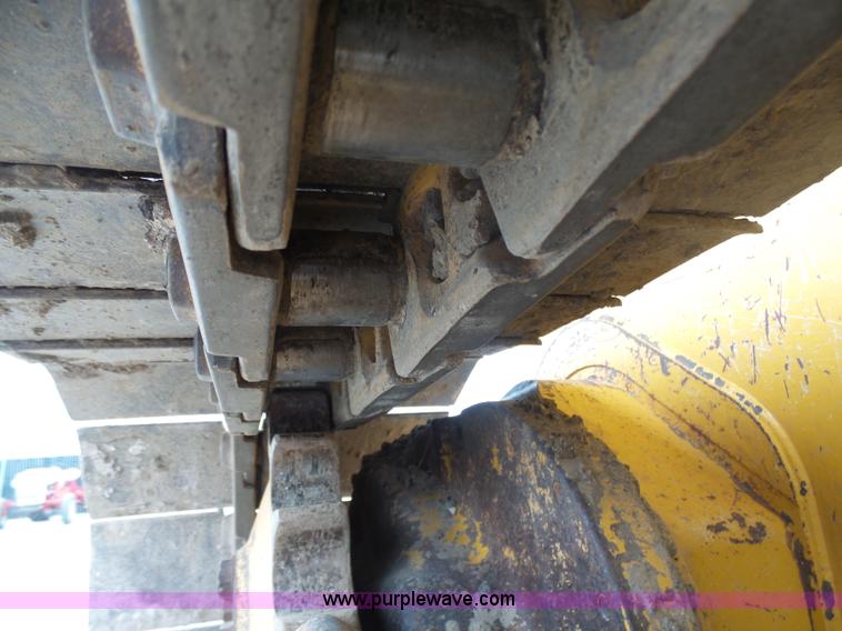 image for item L3041 2006 John Deere 650J LGP dozer