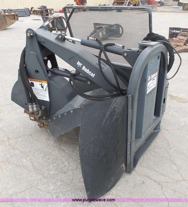 image for item L3043 Bobcat SG60 stump grinder