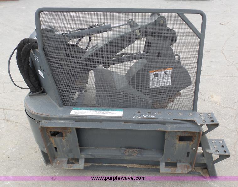 image for item L3043 Bobcat SG60 stump grinder