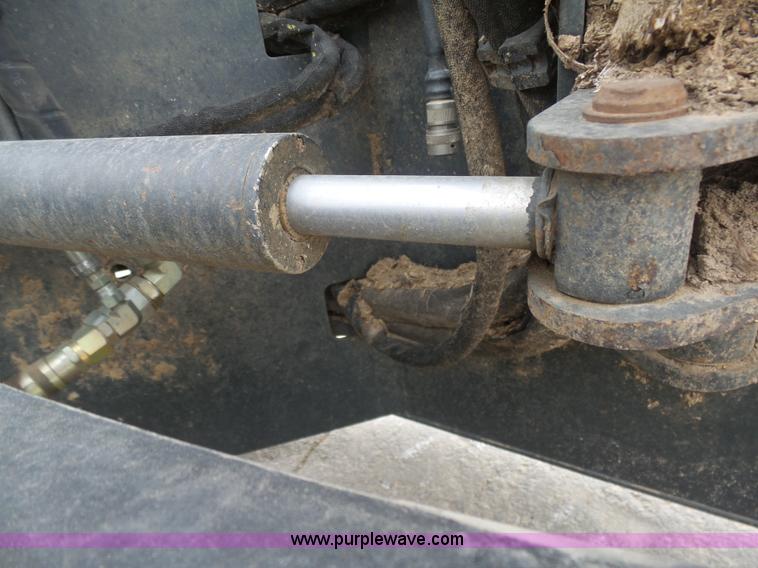 image for item L3043 Bobcat SG60 stump grinder