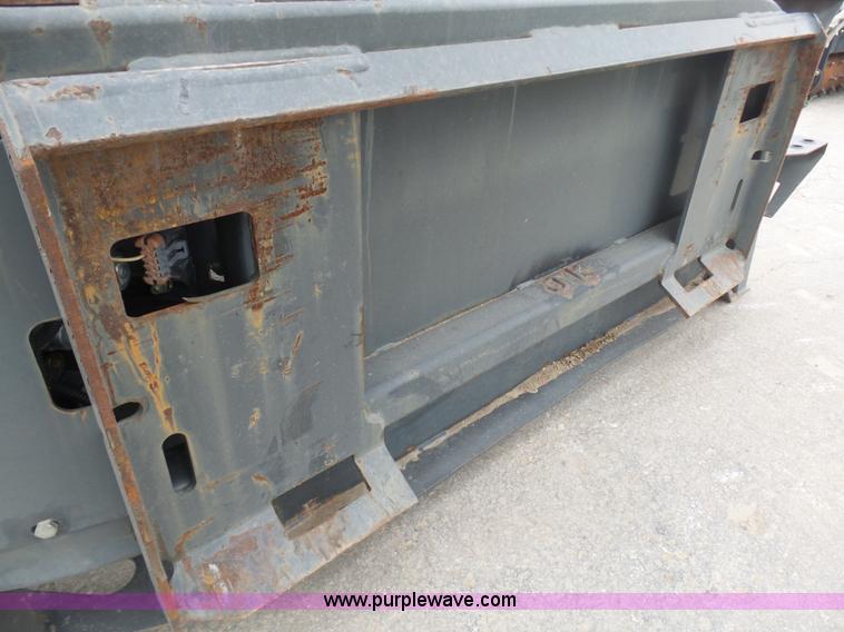 image for item L3043 Bobcat SG60 stump grinder