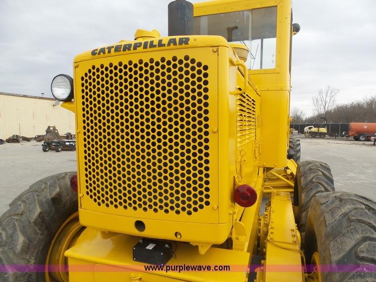 image for item L3044 1967 Caterpillar 120E motor grader