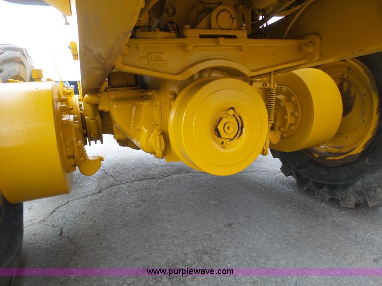 image for item L3044 1967 Caterpillar 120E motor grader