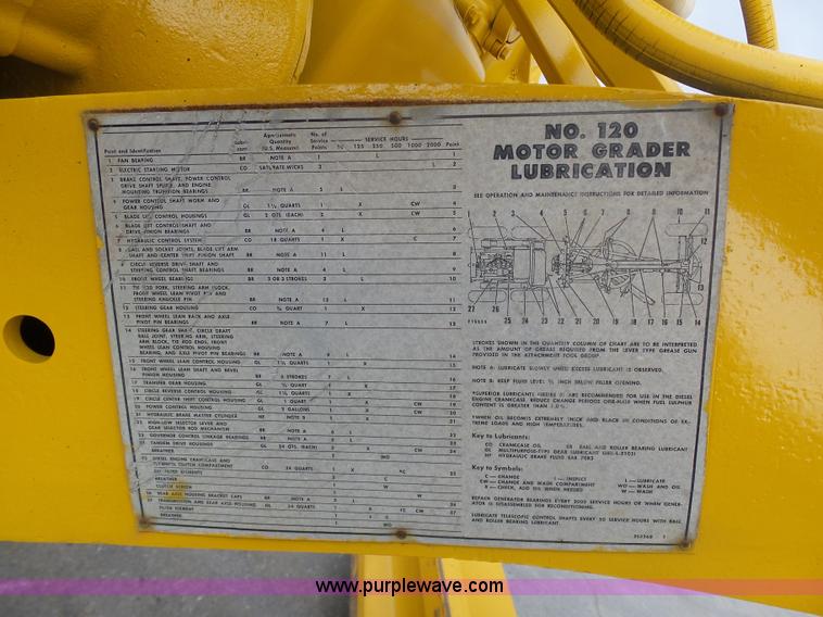 image for item L3044 1967 Caterpillar 120E motor grader