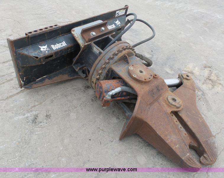 image for item L3045 Bobcat 40 hydraulic shear