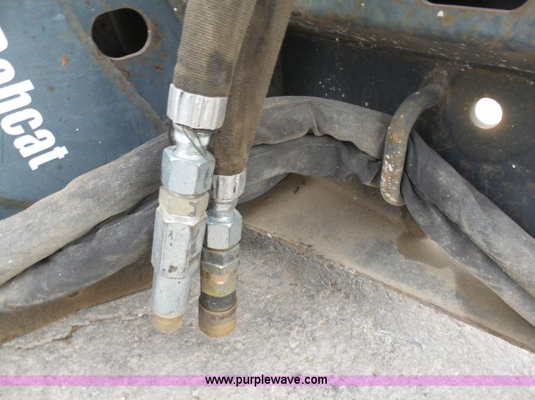 image for item L3046 Bobcat B950 hydraulic hammer