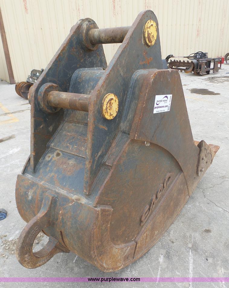 image for item L3048 Esco excavator bucket