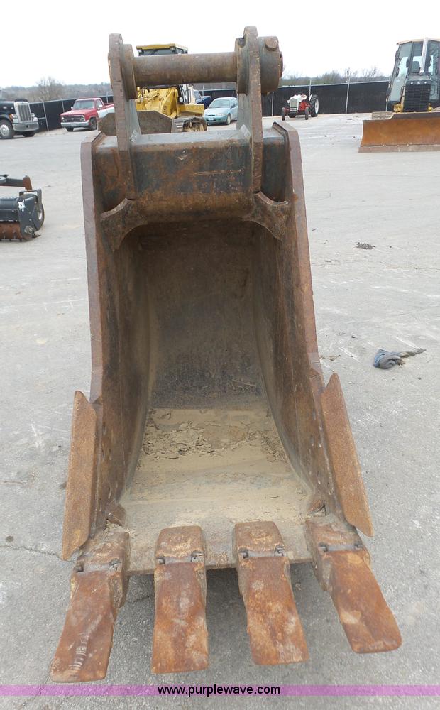 image for item L3048 Esco excavator bucket