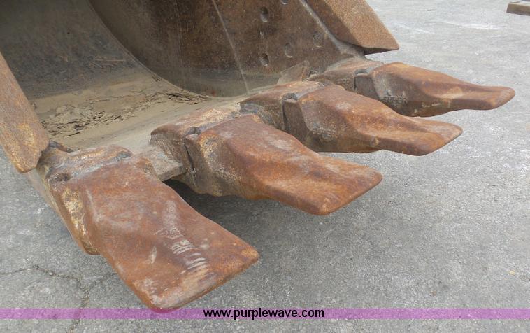 image for item L3048 Esco excavator bucket