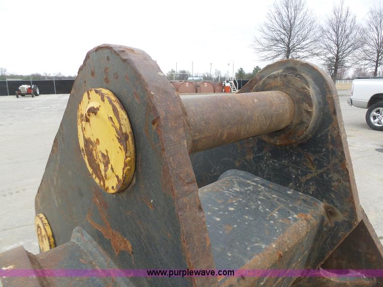 image for item L3048 Esco excavator bucket