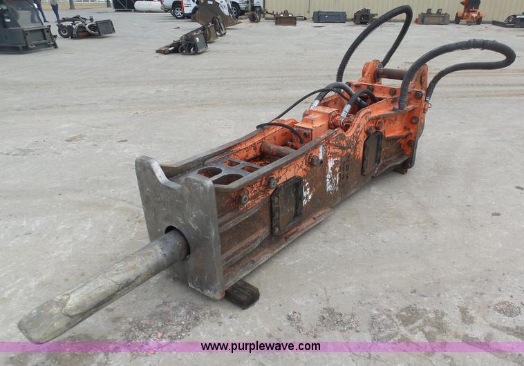 image for item L3049 NPK GH15 hydraulic hammer