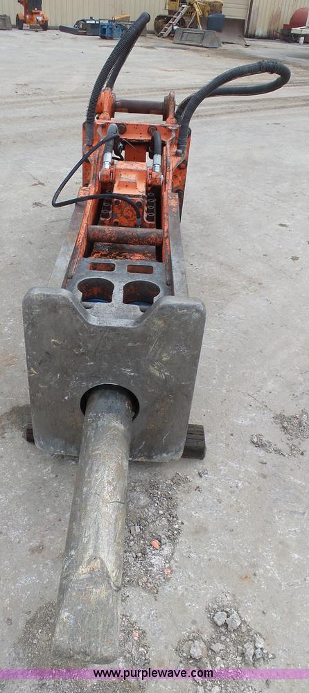 image for item L3049 NPK GH15 hydraulic hammer