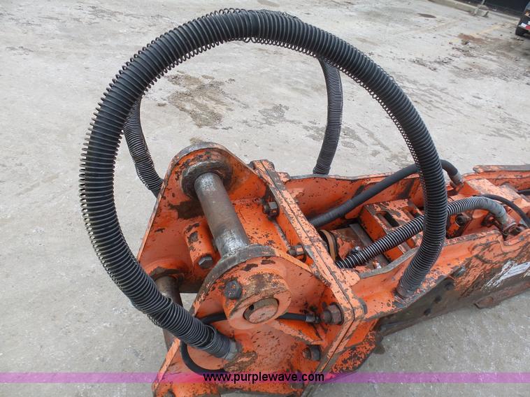 image for item L3049 NPK GH15 hydraulic hammer