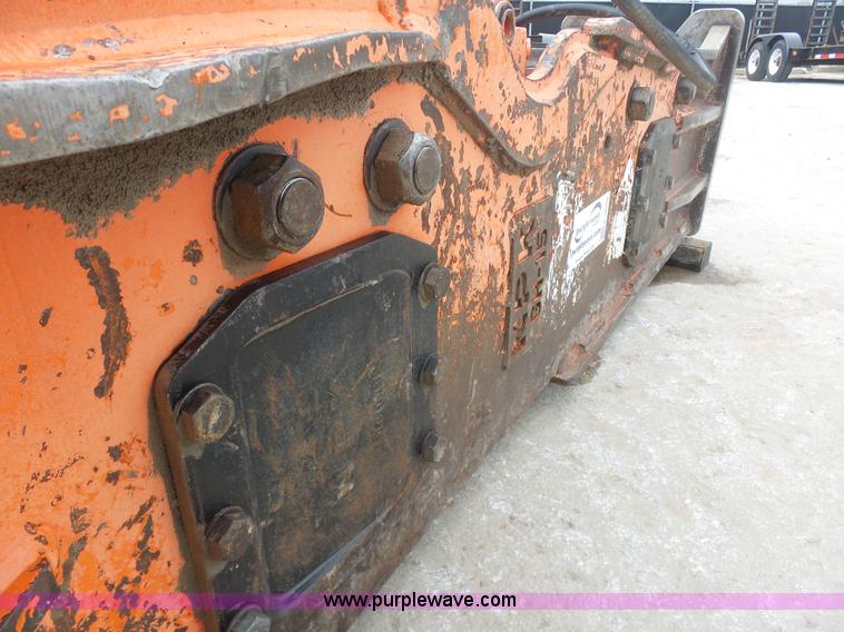 image for item L3049 NPK GH15 hydraulic hammer